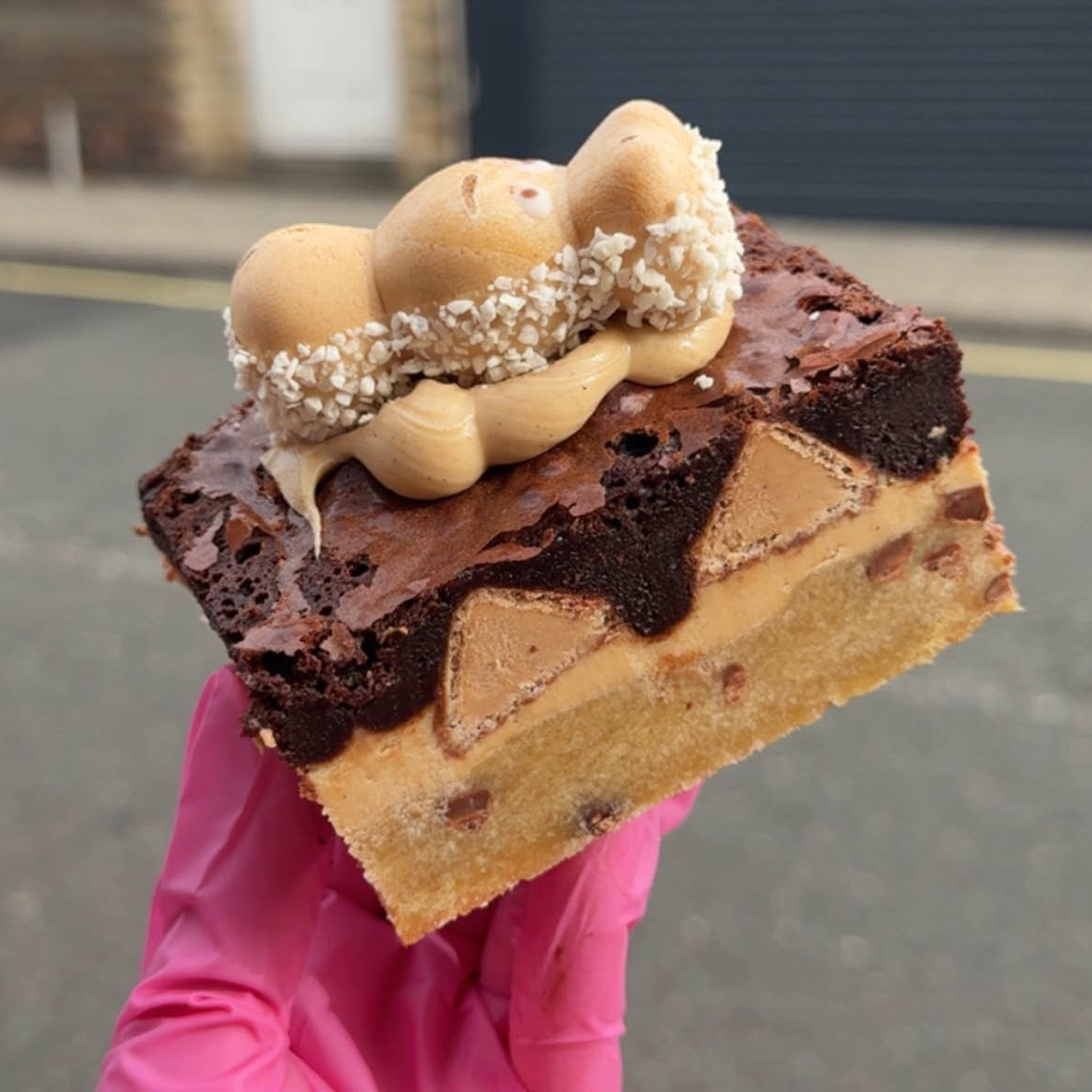 hand made cakes and cookies